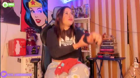 Snapshot of kloelamaravilla18 chatting on 03.10.25 kloelamaravilla18 online show from 03.10.25