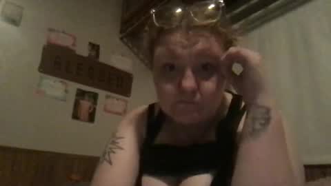 Snapshot of kmarie1196 chatting on 05.28.26 kmarie1196 online show from 05.28.26
