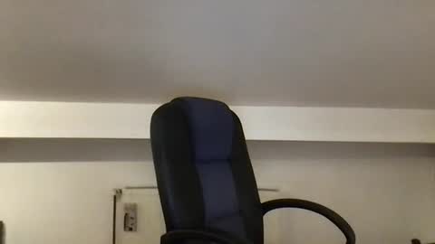 Snapshot of kobasic chatting on 01.21.25 hugo online show from 01.21.25