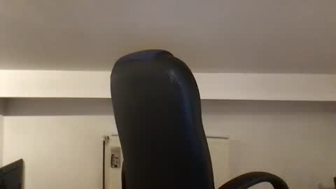 Snapshot of kobasic chatting on 01.21.25 hugo online show from 01.21.25