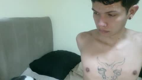 Snapshot of koiseraphin chatting on 05.12.26 Jacob and Victoria online show from 05.12.26