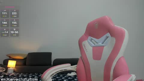 Snapshot of komydoll chatting on 02.15.26 kamydoll online show from 02.15.26