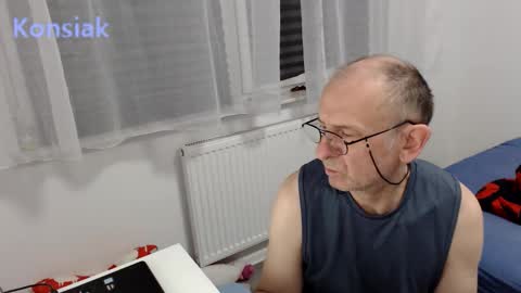 Snapshot of konsiak chatting on 01.18.26 Komsiak online show from 01.18.26