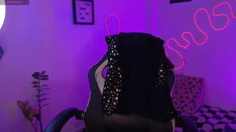 Snapshot of korolovaa chatting on 01.13.26 korolova online show from 01.13.26