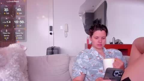 Snapshot of kortney_williams chatting on 10.20.25 Twiix online show from 10.20.25