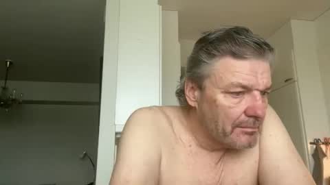 kovapoika online show from 10.04.25