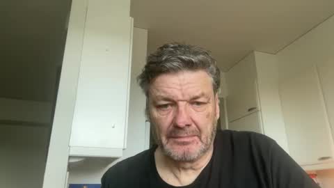 kovapoika online show from 10.19.25