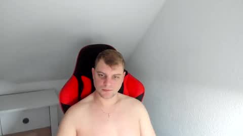 Snapshot of kozik1992 chatting on 01.27.25 Bartek online show from 01.27.25