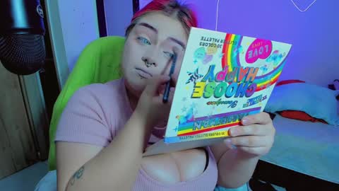 Snapshot of kpayton99 chatting on 02.04.25 Khloe online show from 02.04.25