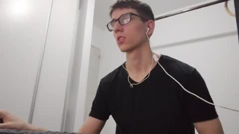 Facu online show from 07.10.26