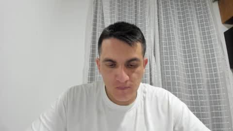 Snapshot of kratosfalcon chatting on 03.01.26 Clark online show from 03.01.26