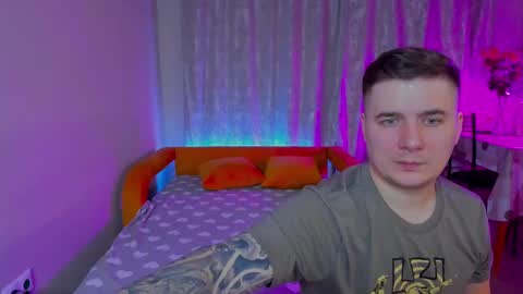 Snapshot of kratoslisandra chatting on 02.14.25 Lisandra online show from 02.14.25