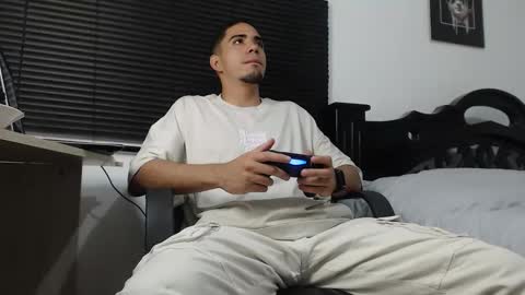 Snapshot of kratoswolf chatting on 01.09.26 kratoswolf online show from 01.09.26