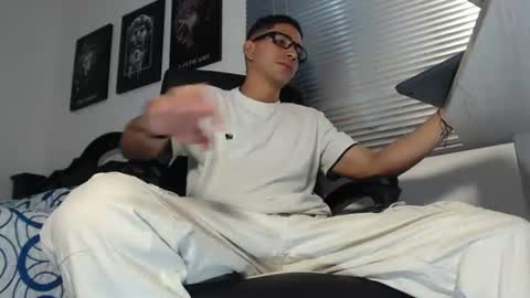 kratoswolf online show from 07.31.26