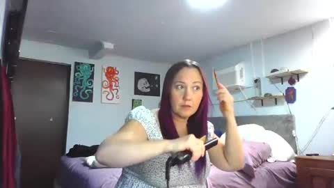 Snapshot of kreamyk420 chatting on 07.18.26 kreamyk420 online show from 07.18.26