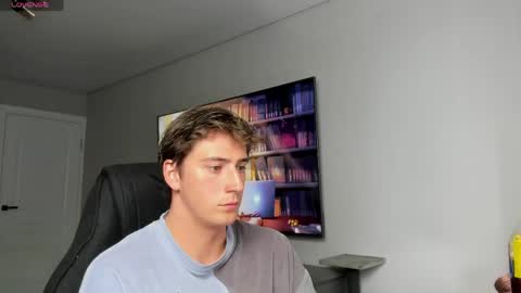 Snapshot of krishort chatting on 05.13.26 krishort online show from 05.13.26