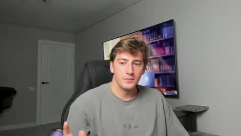 Snapshot of krishort chatting on 05.16.26 krishort online show from 05.16.26