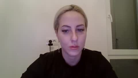 Snapshot of kriss_grace chatting on 01.12.26 Grace online show from 01.12.26