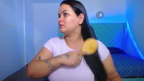 kriss_sweetboobs online show from 01.10.25