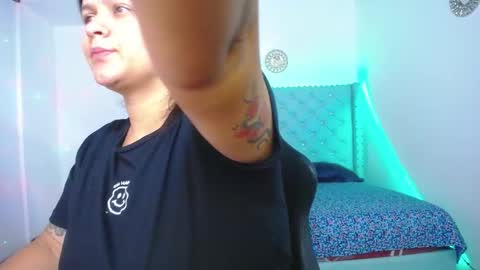 kriss_sweetboobs online show from 01.15.25