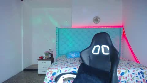 kriss_sweetboobs online show from 01.21.25