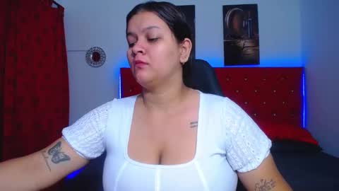 kriss_sweetboobs online show from 02.01.25