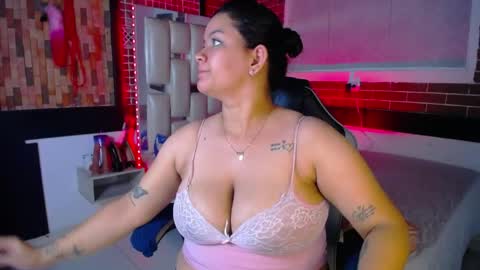 kriss_sweetboobs online show from 04.29.26