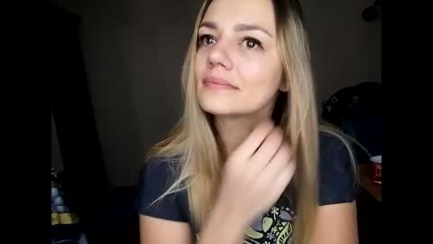 KrissSexi online show from 12.18.24