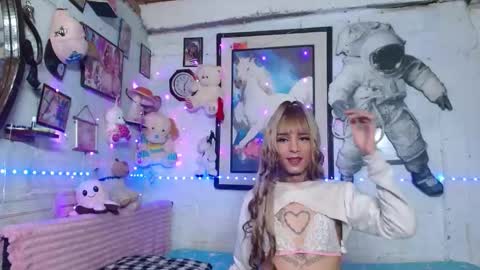 Snapshot of krisstal703358 chatting on 03.05.26 krisstal703358 online show from 03.05.26