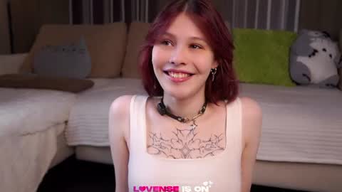 Snapshot of krissyhei chatting on 06.28.26 Sarah online show from 06.28.26