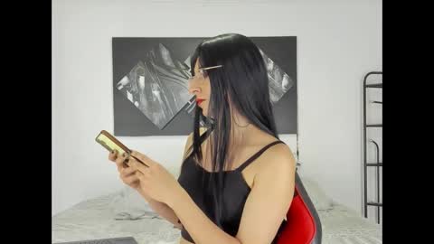 Snapshot of krissyyts chatting on 12.15.24 Andrea online show from 12.15.24