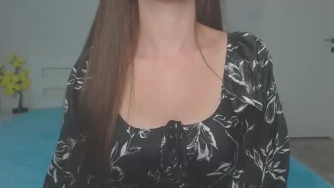 Snapshot of kristenstamen chatting on 10.01.25 KristenStamen online show from 10.01.25