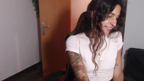 Snapshot of kristenwylde chatting on 09.22.25 Kristen Wylde -  online show from 09.22.25