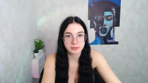 Kristen online show from 10.02.25