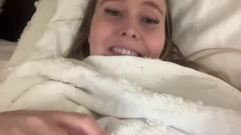 Kristi 3 online show from 12.22.24