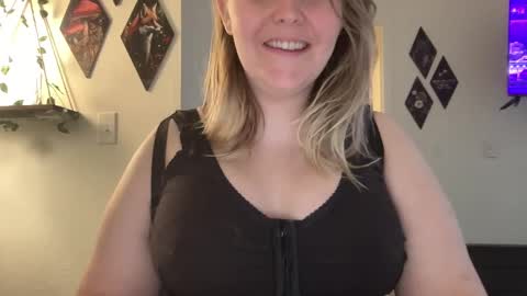 Kristi 3 online show from 02.18.25