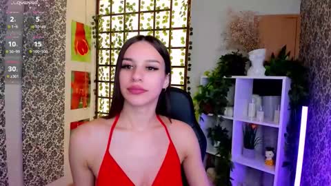 Snapshot of kristine_beauty chatting on 12.01.25 Kristi online show from 12.01.25