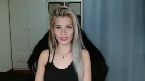 Snapshot of kristineamore chatting on 02.17.26 KristineAmore online show from 02.17.26