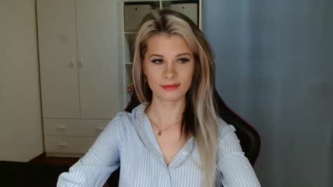 Snapshot of kristineamore chatting on 03.10.26 KristineAmore online show from 03.10.26