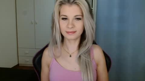 Snapshot of kristineamore chatting on 03.17.26 KristineAmore online show from 03.17.26