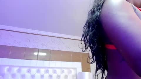 Snapshot of kristinels chatting on 12.26.24 kristin online show from 12.26.24