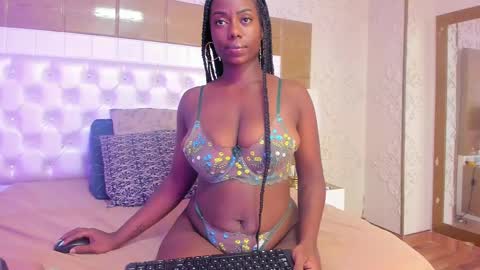 Snapshot of kristinels chatting on 03.05.25 kristin online show from 03.05.25