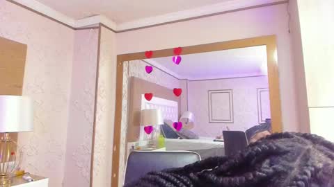 Snapshot of kristinels chatting on 03.08.25 kristin online show from 03.08.25