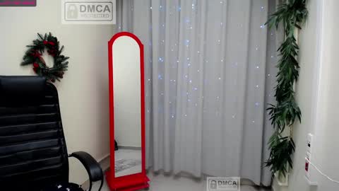 Snapshot of kristy_0_ chatting on 02.20.25 KRISTY online show from 02.20.25