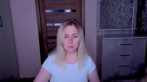Snapshot of kristy_fran chatting on 06.28.26 Kristy online show from 06.28.26