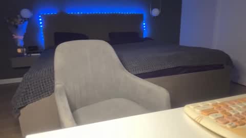 Kristi online show from 11.25.25