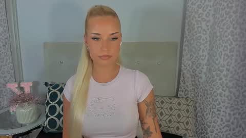 KristyFlowers online show from 08.02.26
