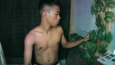 Snapshot of kritthanarkorn chatting on 10.17.25 kritthanarkorn online show from 10.17.25