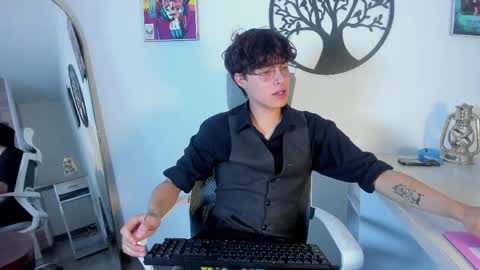 Snapshot of krown_nox chatting on 06.02.26 krown_nox online show from 06.02.26