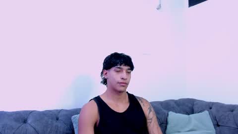 Snapshot of kroywave chatting on 05.20.26 Kroy Wave Muscle Tattoos Latino online show from 05.20.26